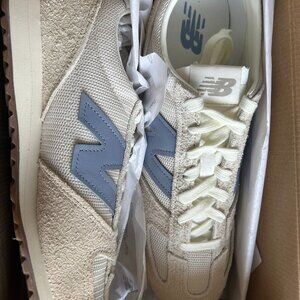 Brand new New Balance retro lifestyle sneakers featuring a cream suede and mesh
